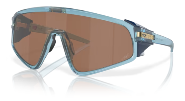 Sonnenbrille Oakley Latch Panel Transparent stonewash Prizm tungsten Kylian Mbappé Edition